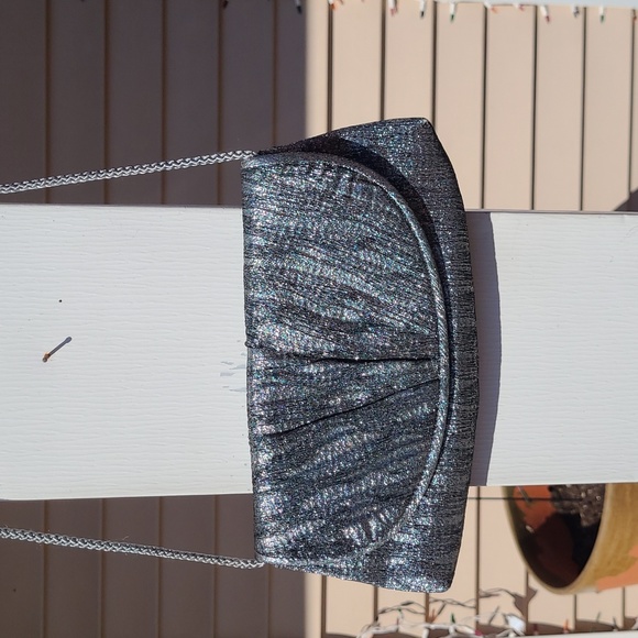 Cache Silver and Black Bag - Picture 6 of 7